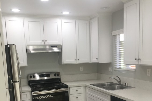 kitchen - 8595 Mesa Rd