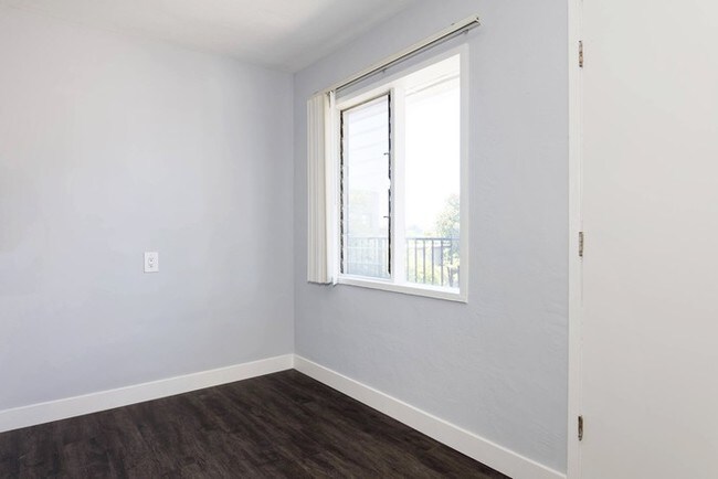 Building Photo - 261 Fairmount Ave