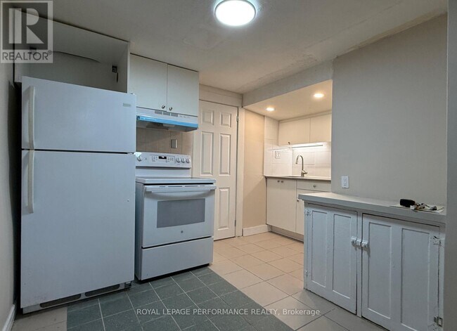 Photo du bâtiment - 143 Echo Dr