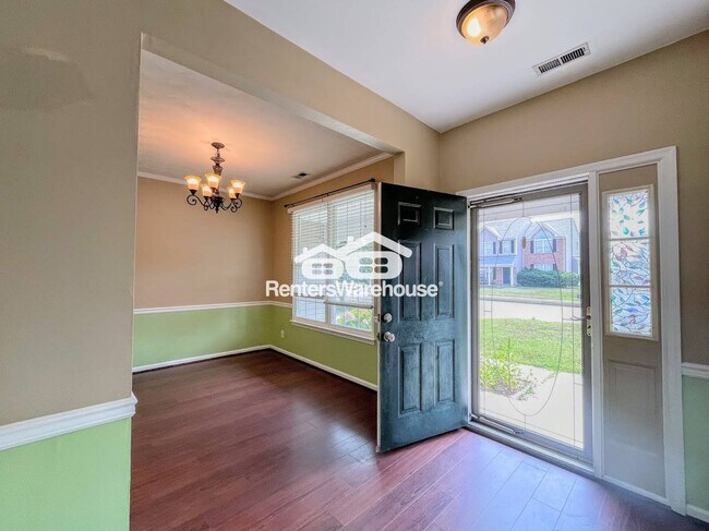 Foto del edificio - 2116 Kingsley Ln