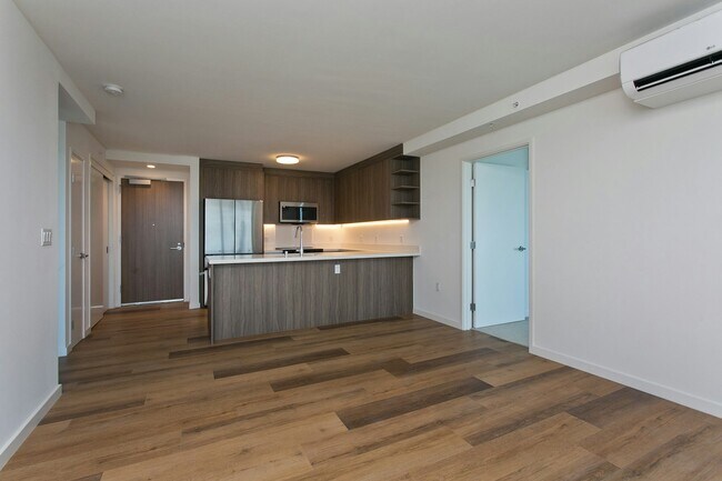 Building Photo - 1515 Liona St