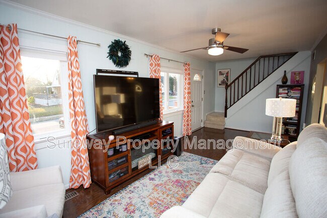 Foto del edificio - 833 Lincoln Ave