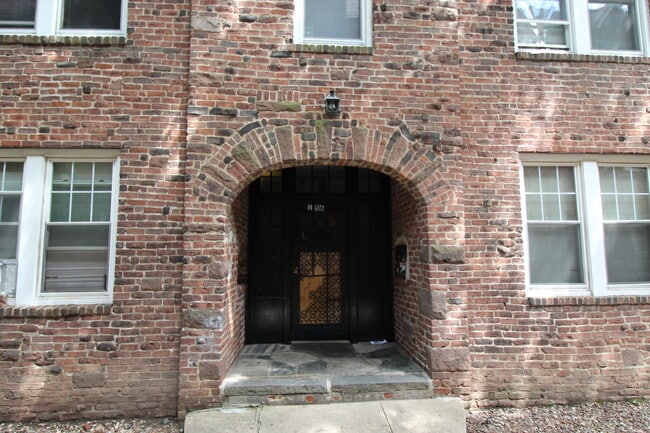 Building Photo - 167 Collins St