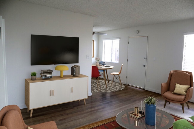 Building Photo - Paloma Apartments