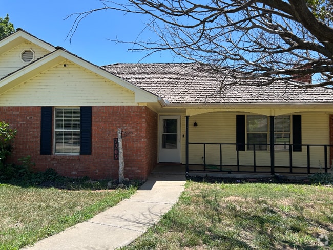 Building Photo - 7209 Dukes Pl