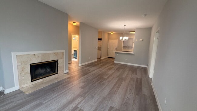 Building Photo - 3 Bed 2 Bath Available in Sunnyvale, CA!