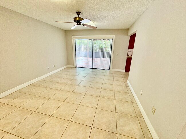 Foto del edificio - 10836 SW 132nd Circle Ct