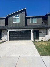 Building Photo - 481 Azurite Rd