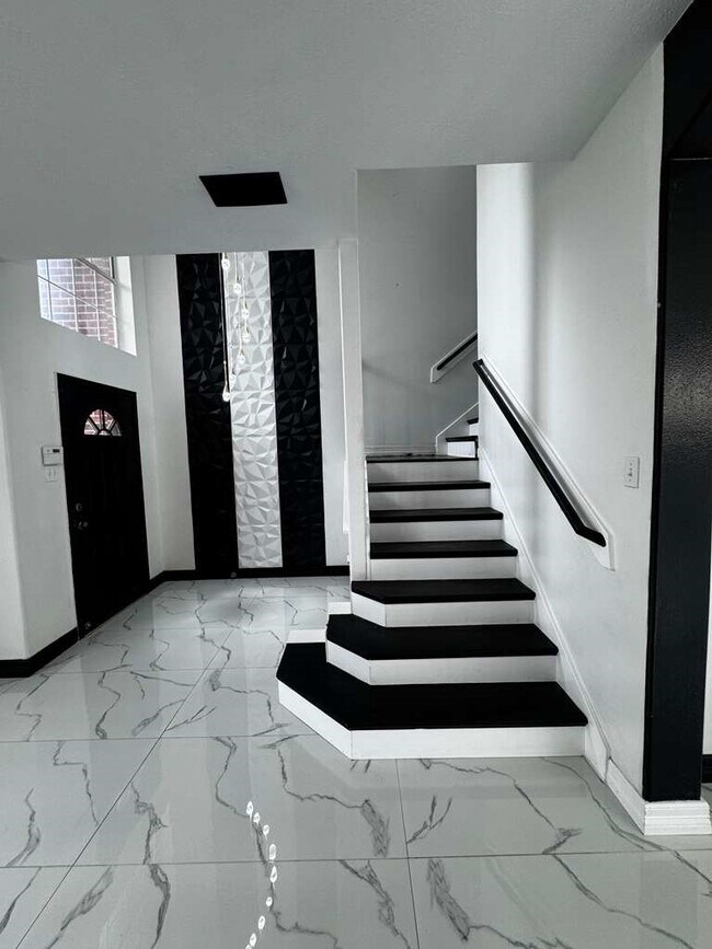 Foto del edificio - 6414 Grand Cypress Ln