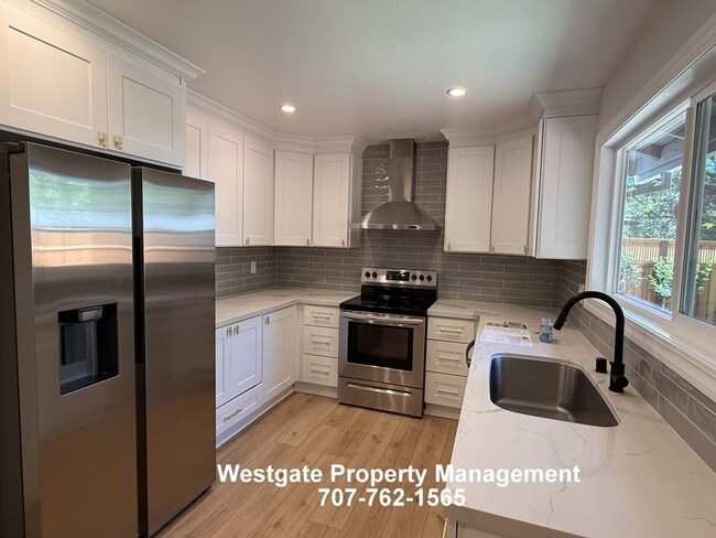 Building Photo - 4367 Gloria Ct