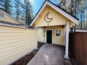 Building Photo - 944 Alameda Ave