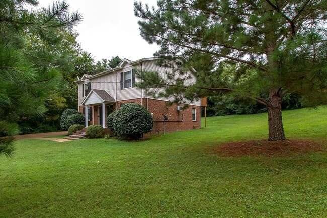 Building Photo - Great 1BR Unit