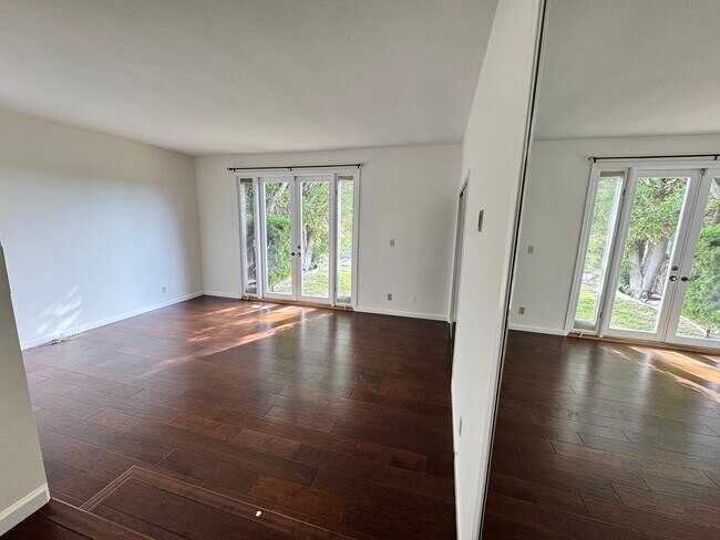 Foto del edificio - 2604 Perkins Cir