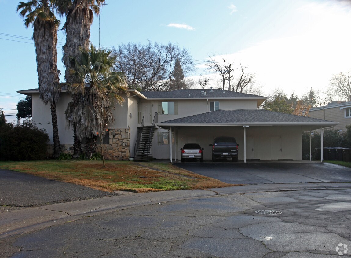 Building Photo - 2627 El Parque Cor
