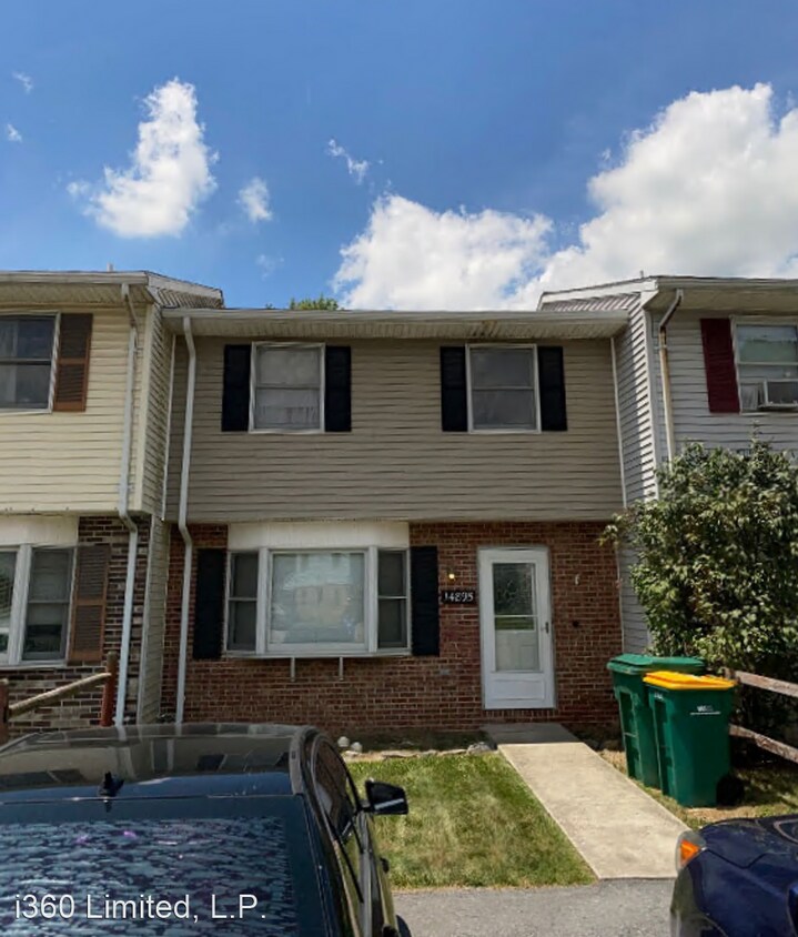 14895 Robinhood Cir, Greencastle, PA 17225 House Rental in