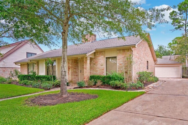Building Photo - 2844 Pepperwood Drive, Sugar Land, TX 7747...