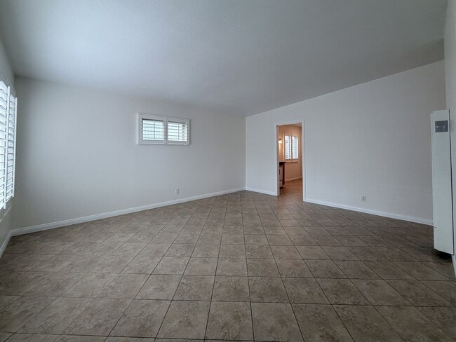 Building Photo - 1065 Belfast Ln