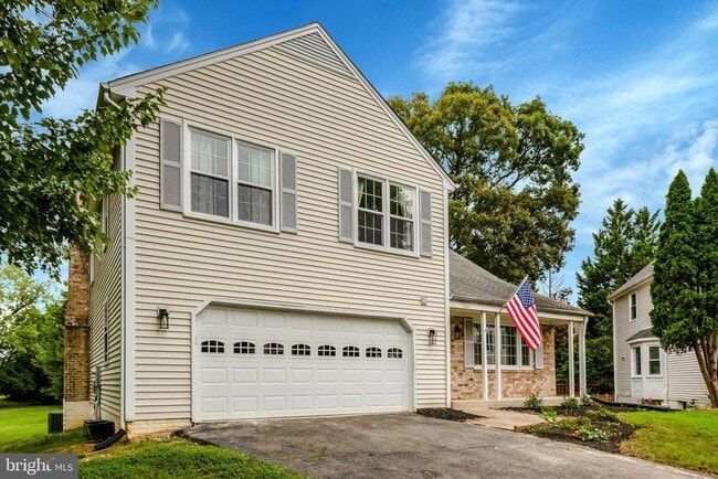 Building Photo - 2219 Cedar Mill Ct