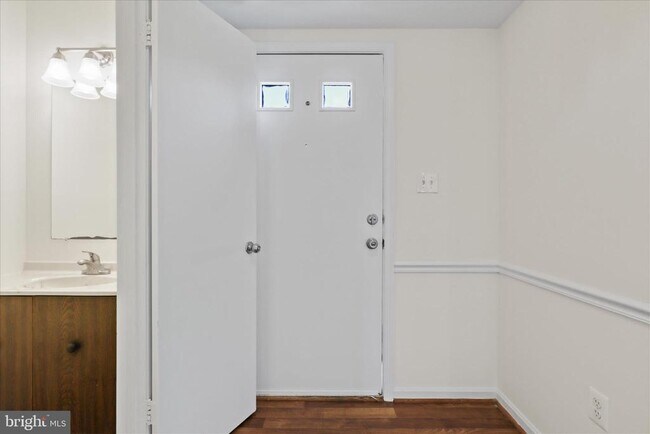 Foto del edificio - 1041 Brixton Ct