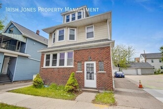 Building Photo - 2518 Delaware Ave