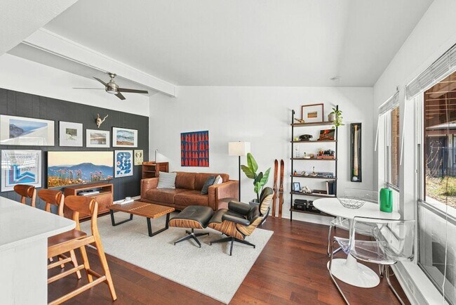 Foto del edificio - 5601 Woodrow Ave