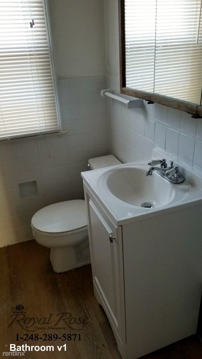 Foto del edificio - 9627 E Outer Dr