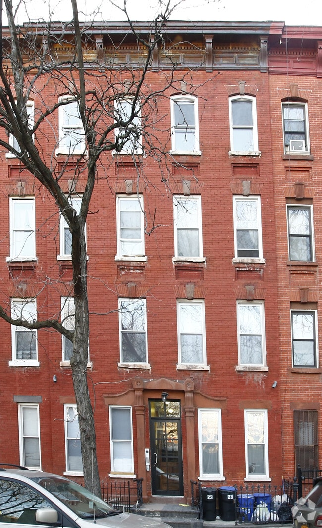 Building Photo - 23 Adelphi St