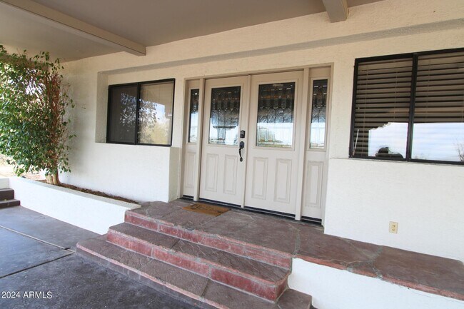 Building Photo - 9669 E Ranch Gate Rd