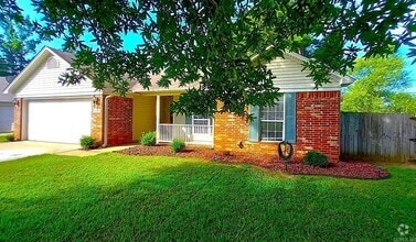 Building Photo - 1116 Kenwood Cove