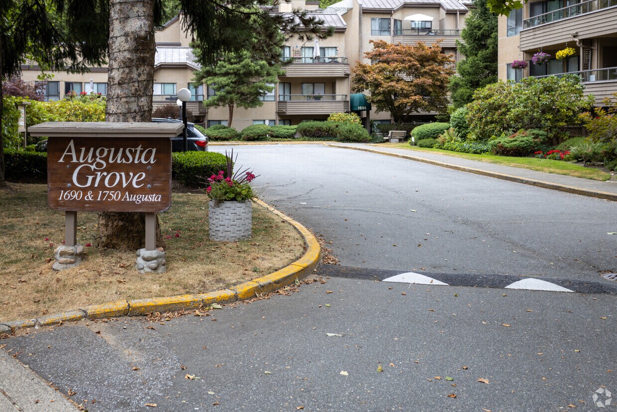 Building Photo - Augusta Grove