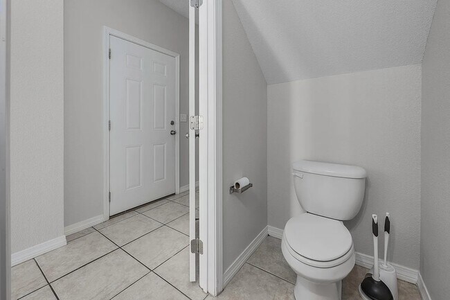 Foto del edificio - 988 Leigh Ann Ln
