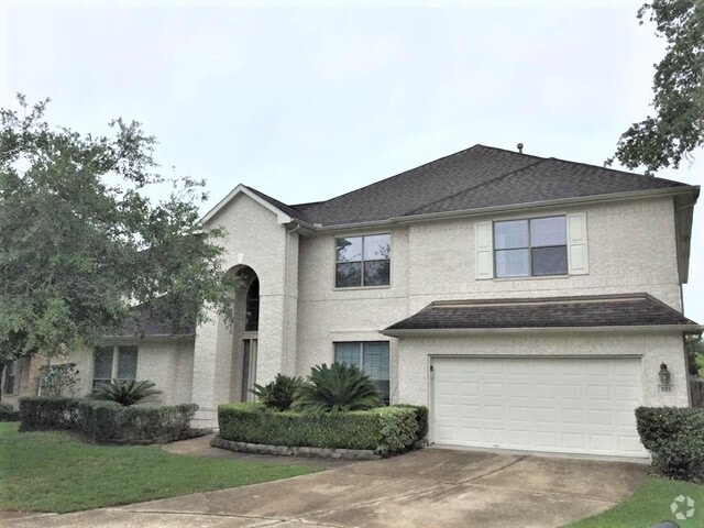 Building Photo - 325 Lancaster Ln