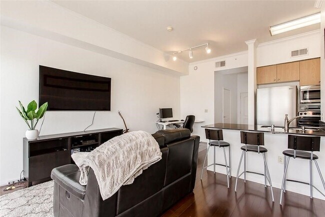 Foto del edificio - 3225 Turtle Creek Blvd Blvd