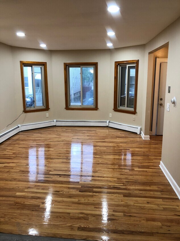 Living Room - 25 Stellman Rd