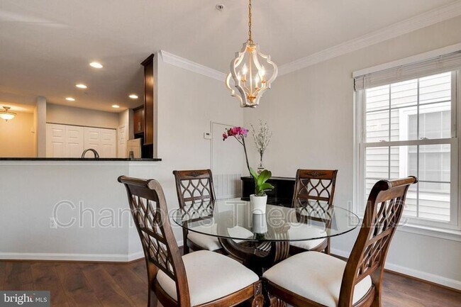 Building Photo - 12813 Fair Briar Ln