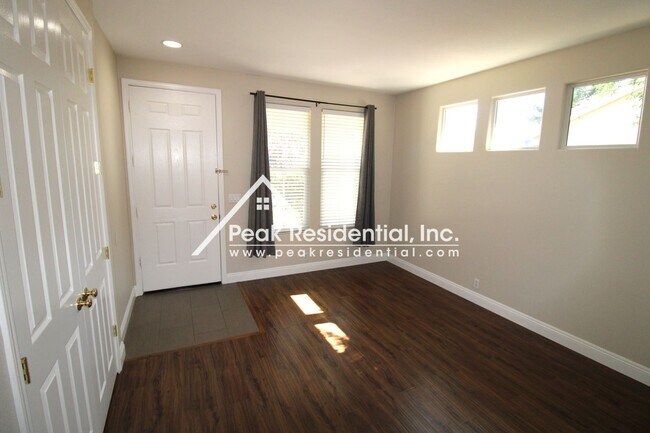 Building Photo - 4 br, 2 bath House - 5608 Red Jasper Way