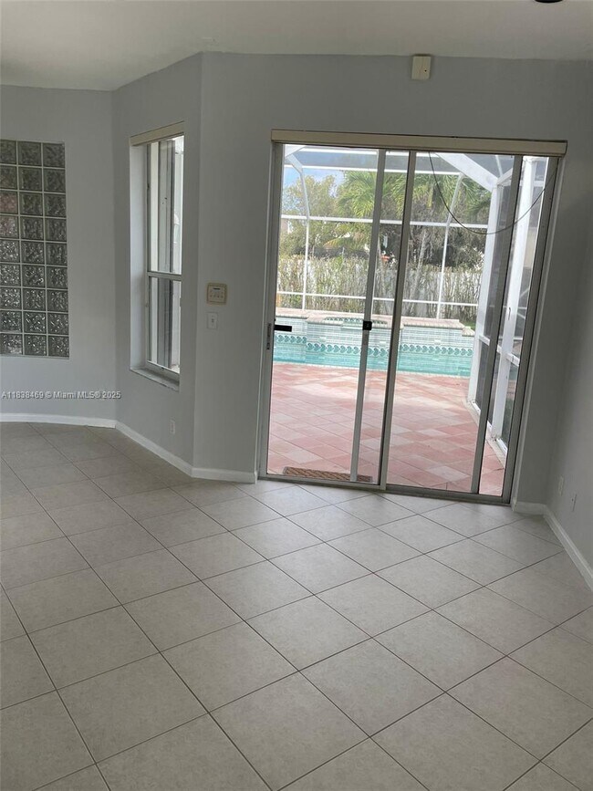 Foto del edificio - 2145 SW 150th Ave