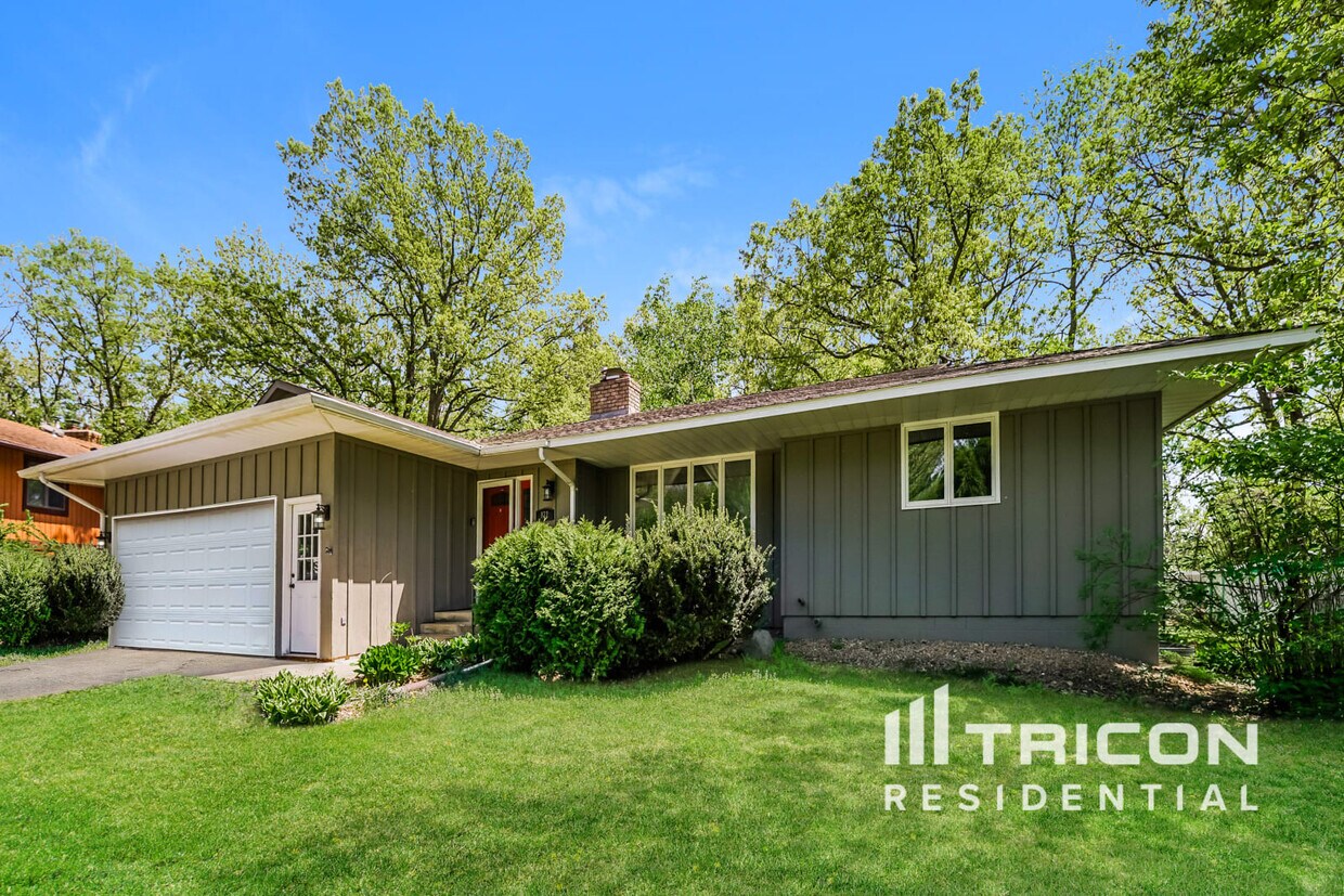 Foto principal - 972 Valley Oaks Rd