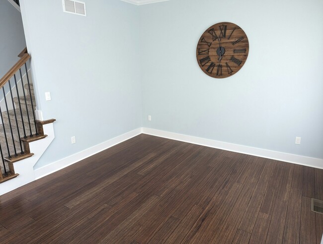 Foto del edificio - 2146 Hidden Ridge Drive
