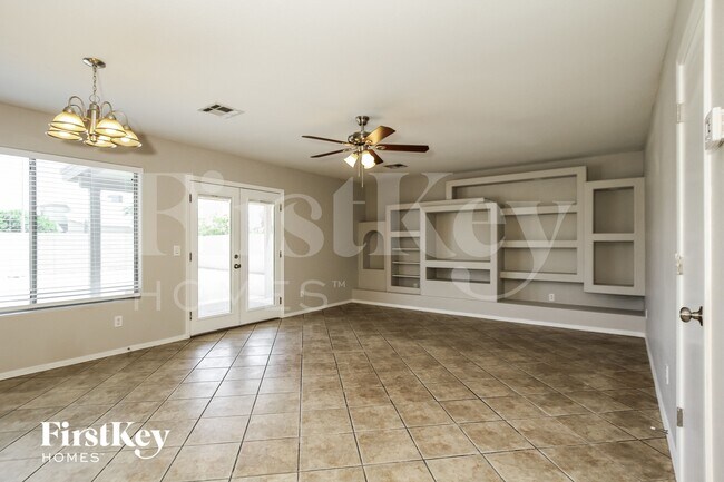 Foto del edificio - 18039 N 89th Dr
