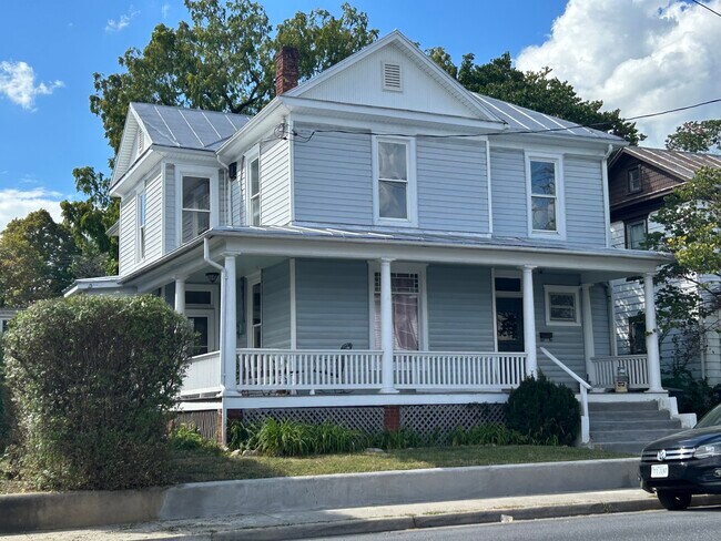 Foto del edificio - 407 Collicello St