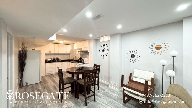 Building Photo - Modern 1-Bedroom Basement Unit in Mississa...