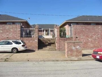 Foto principal - 5710-5718 Avenue Q