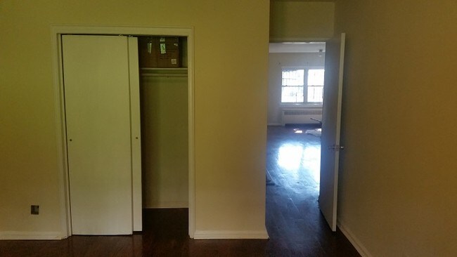 Foto del edificio - 2300 Holland Ave