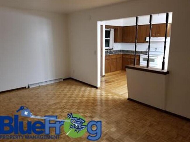 Foto del edificio - 1099-1099 Laurel Ct