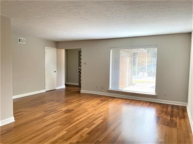 Foto del edificio - 10633 Sandpiper Ln