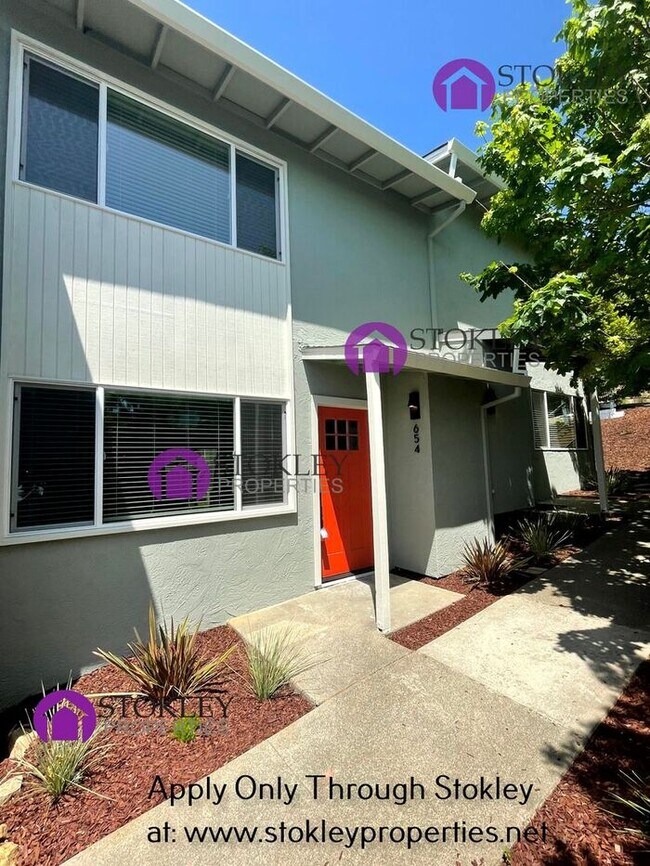 Foto del edificio - Stokley Property Presents 654 East N. Street in Benicia!