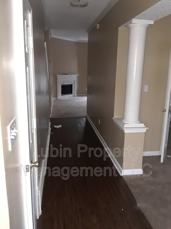 Building Photo - 7660 Mineral Crest Cir N