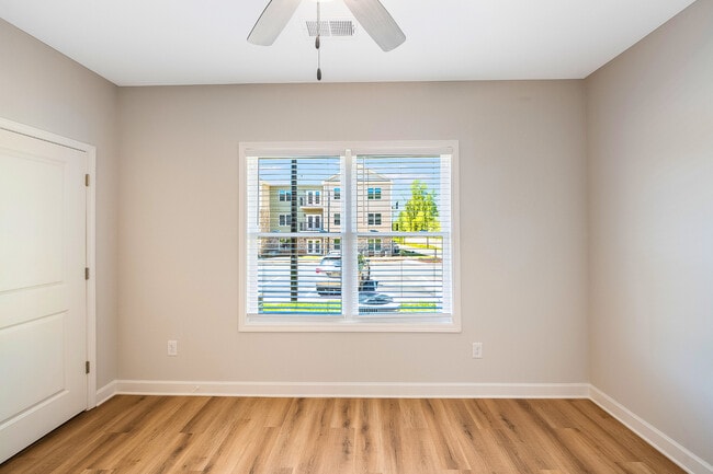 Building Photo - Preston Park Apartments