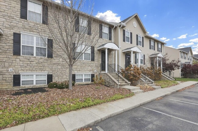 Foto del edificio - 243 Oxford Oak Dr